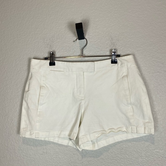 Theory low rise white trouser shorts - Picture 2 of 6